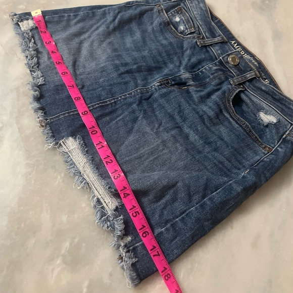 American Eagle Women’s Blue Denim Super Stretch X Distressed Jean Skirt Size 4 - Picture 8 of 10